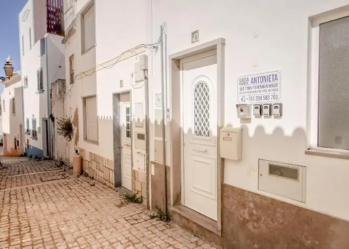 #098 Casa Antonieta 3 By Holidays